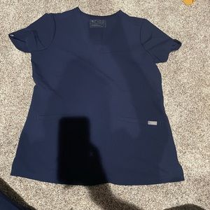 Small Casma Figs scrub top